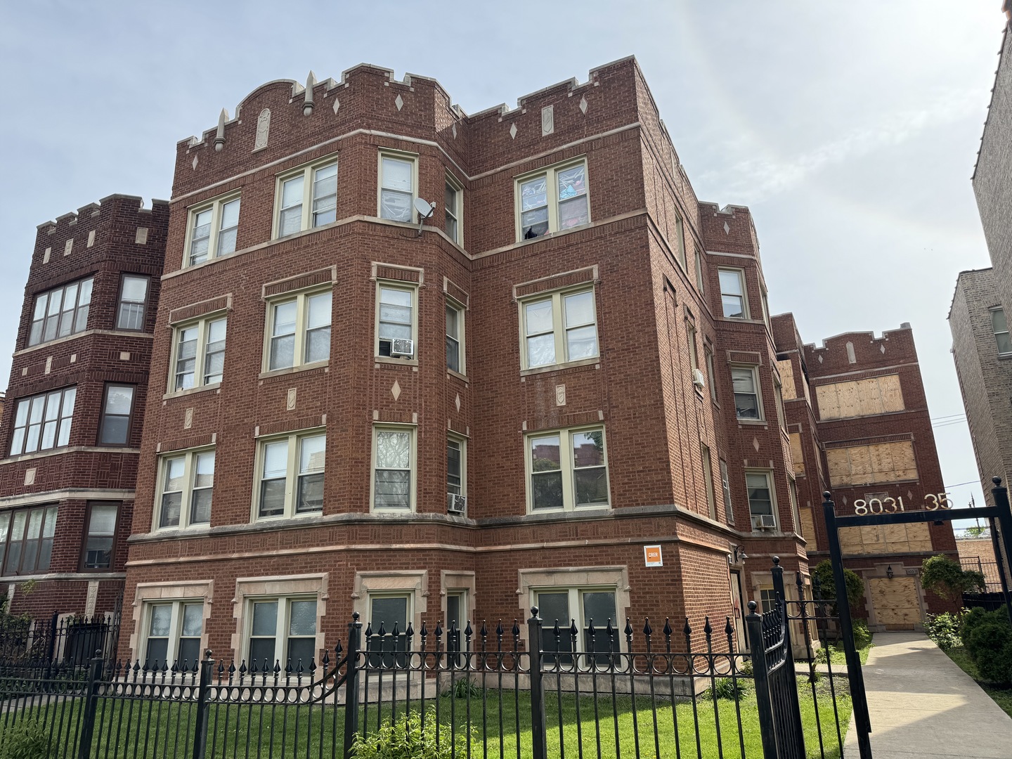 8035 S Evans Avenue, Chicago, IL