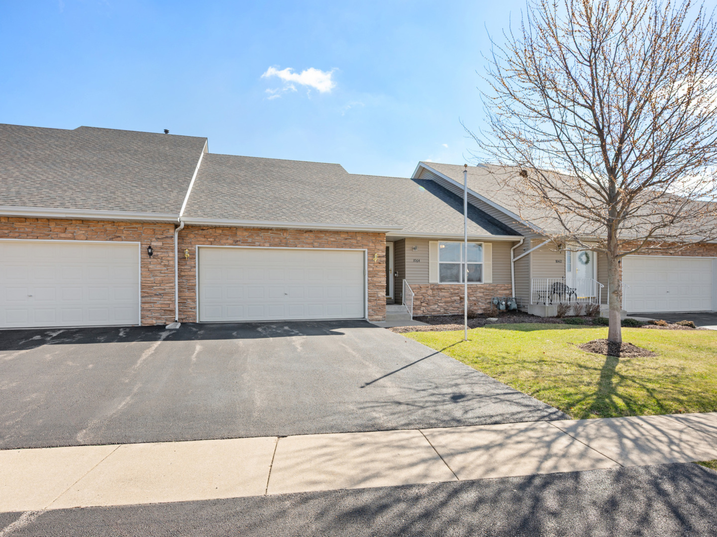 1064 Rose Drive, Sycamore, IL