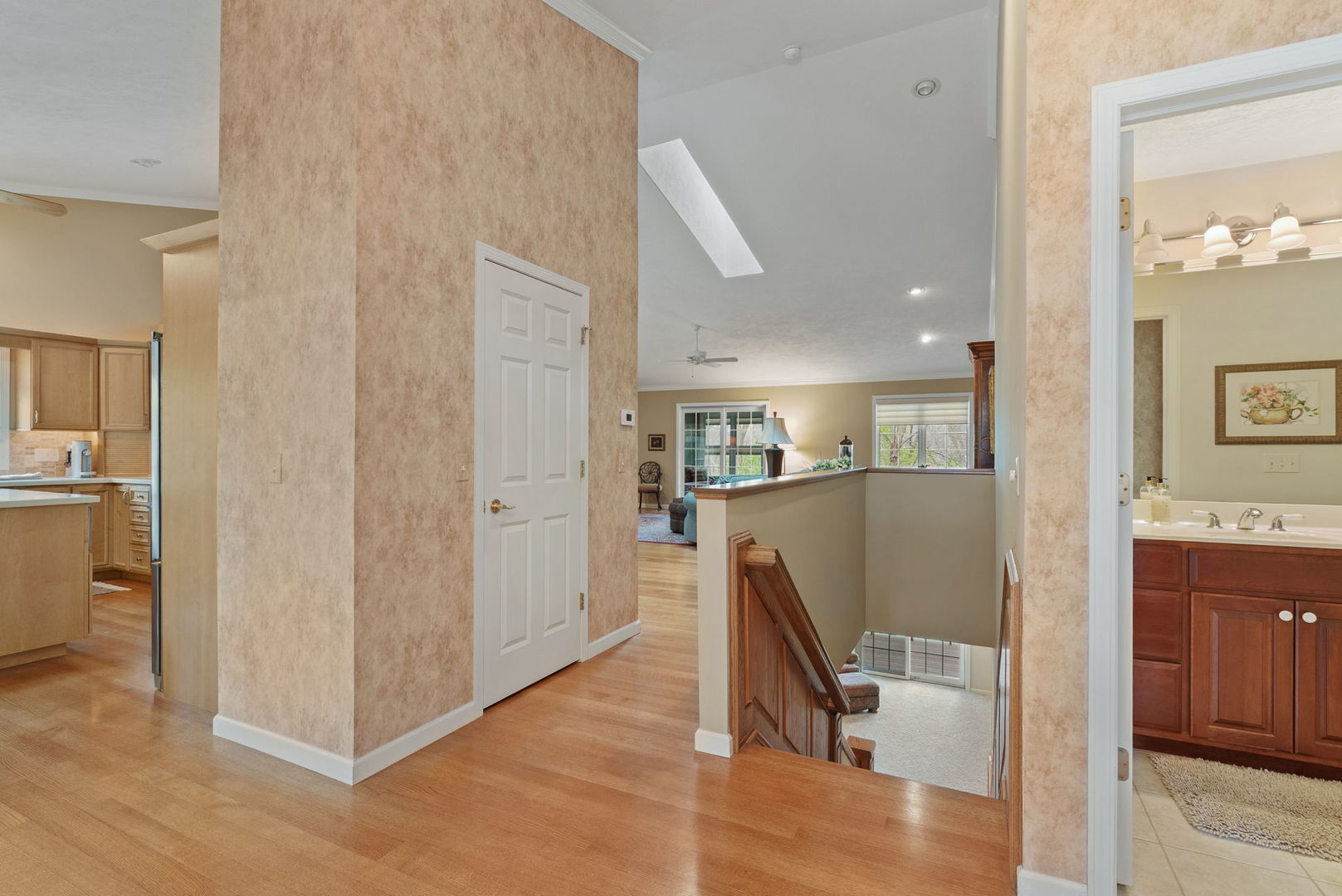 8 Briarwood Lane, Rock Island, IL