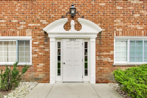 6882 W TOUHY Avenue #1A, Niles, IL