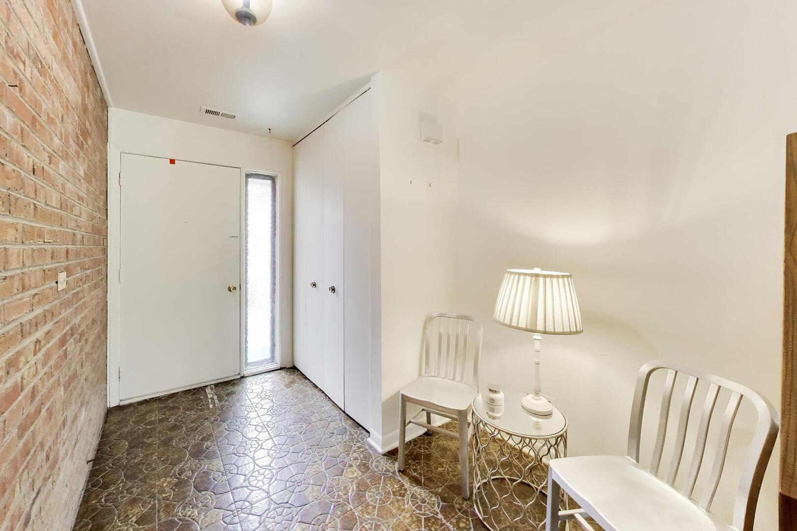 1712 Wildberry Drive #C, Glenview, IL