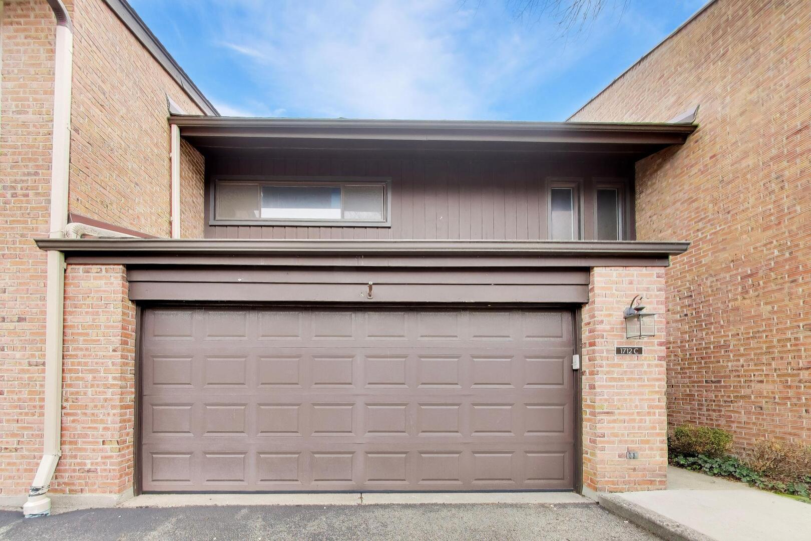 1712 Wildberry Drive #C, Glenview, IL