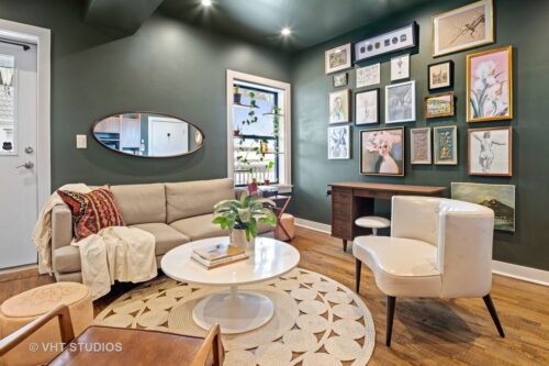 1454 W Roscoe Street #2W, Chicago, IL