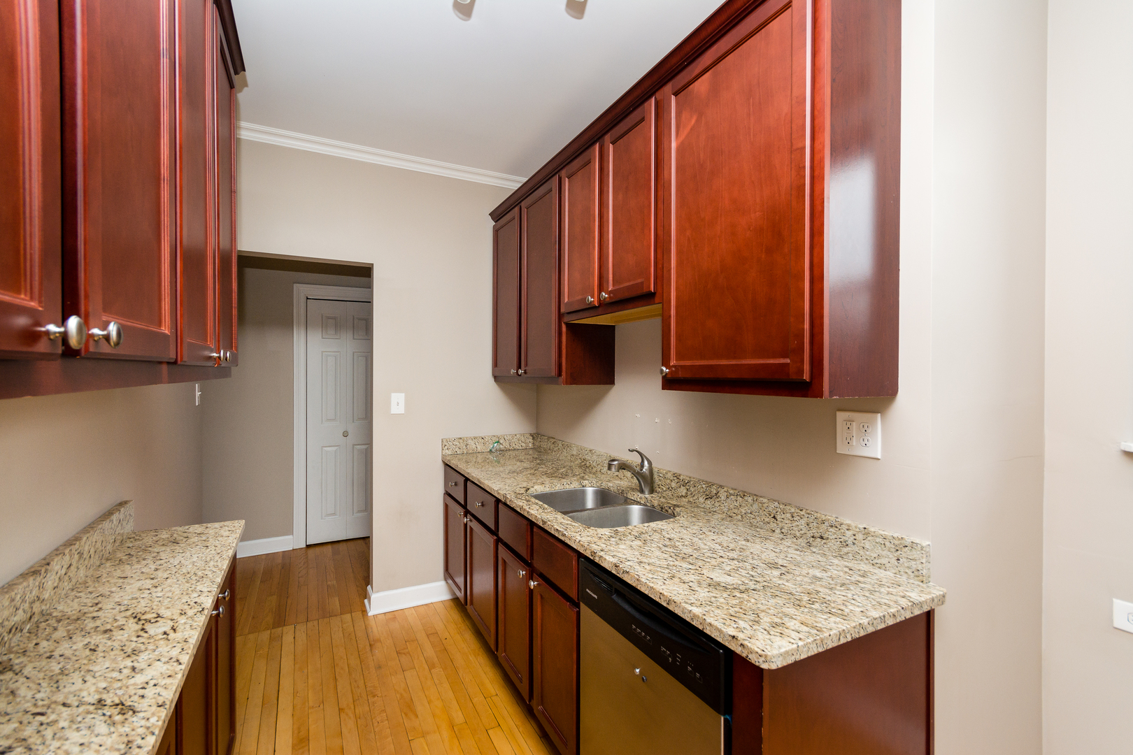 3101 N RACINE Avenue #1, Chicago, IL