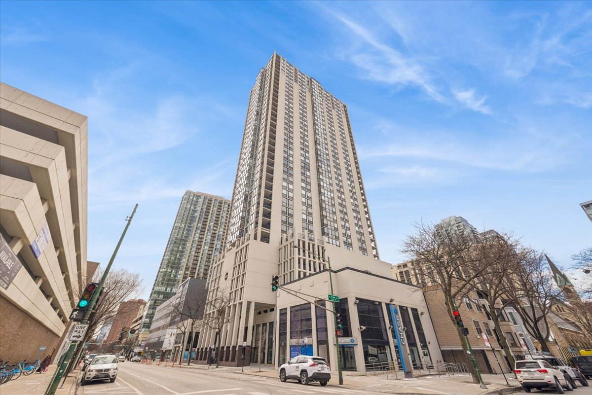 1122 N Clark Street #1908, Chicago, IL