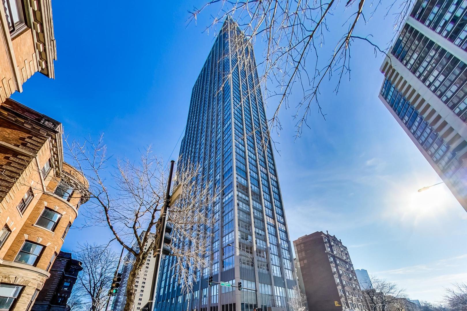 655 W IRVING PARK Road #2301, Chicago, IL