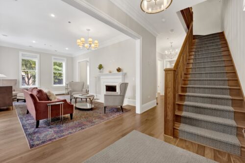 103 W Chestnut Street, Chicago, IL