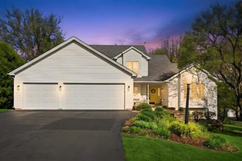 11497 Ridgecrest Drive, Roscoe, IL