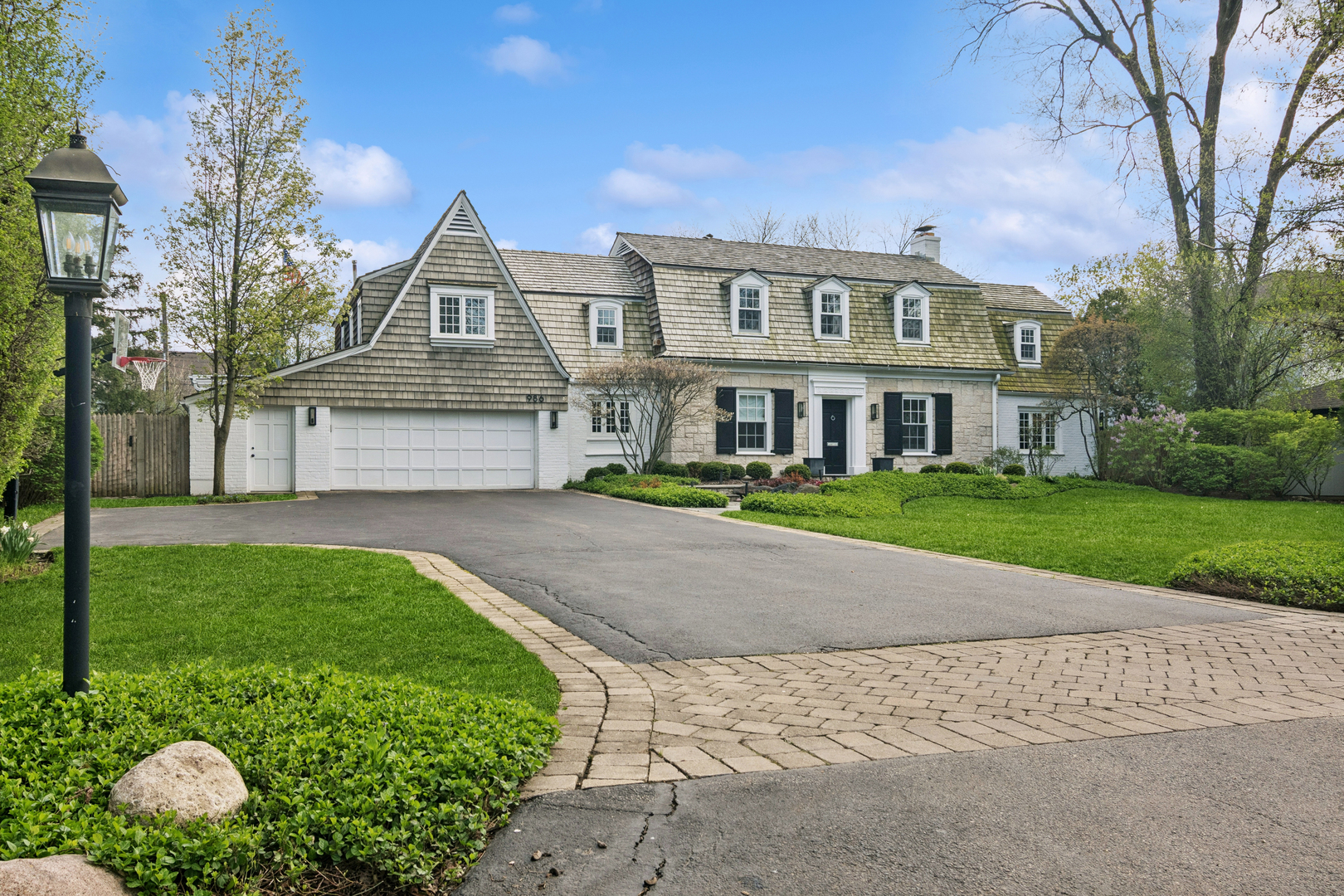 986 Brittany Road, Highland Park, IL