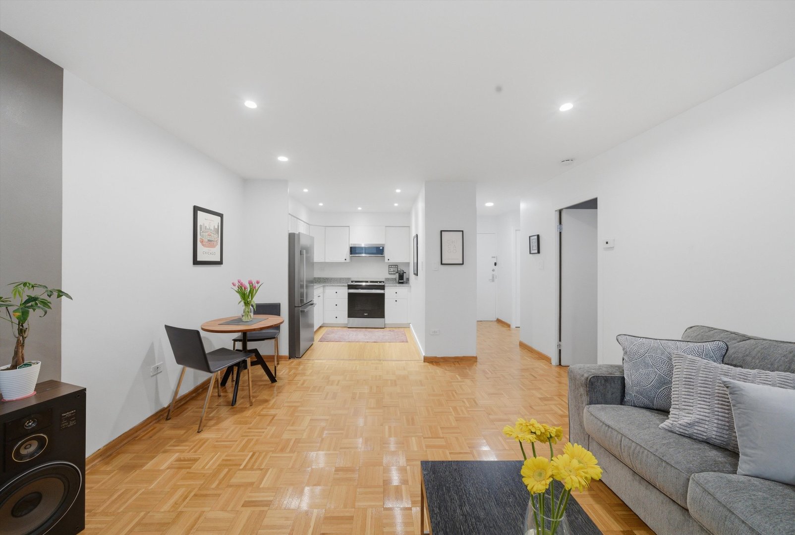 201 S Maple Avenue #103, Oak Park, IL