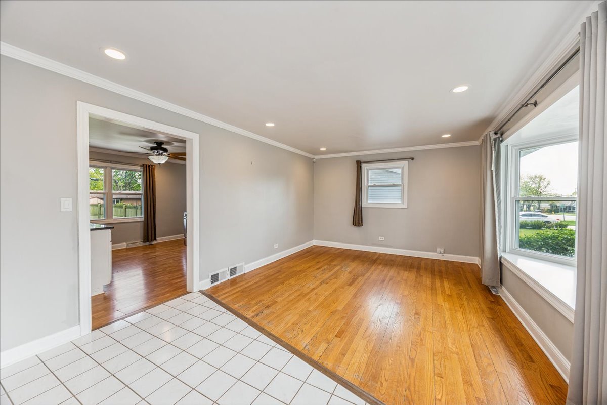 6145 Janes Avenue, Downers Grove, IL