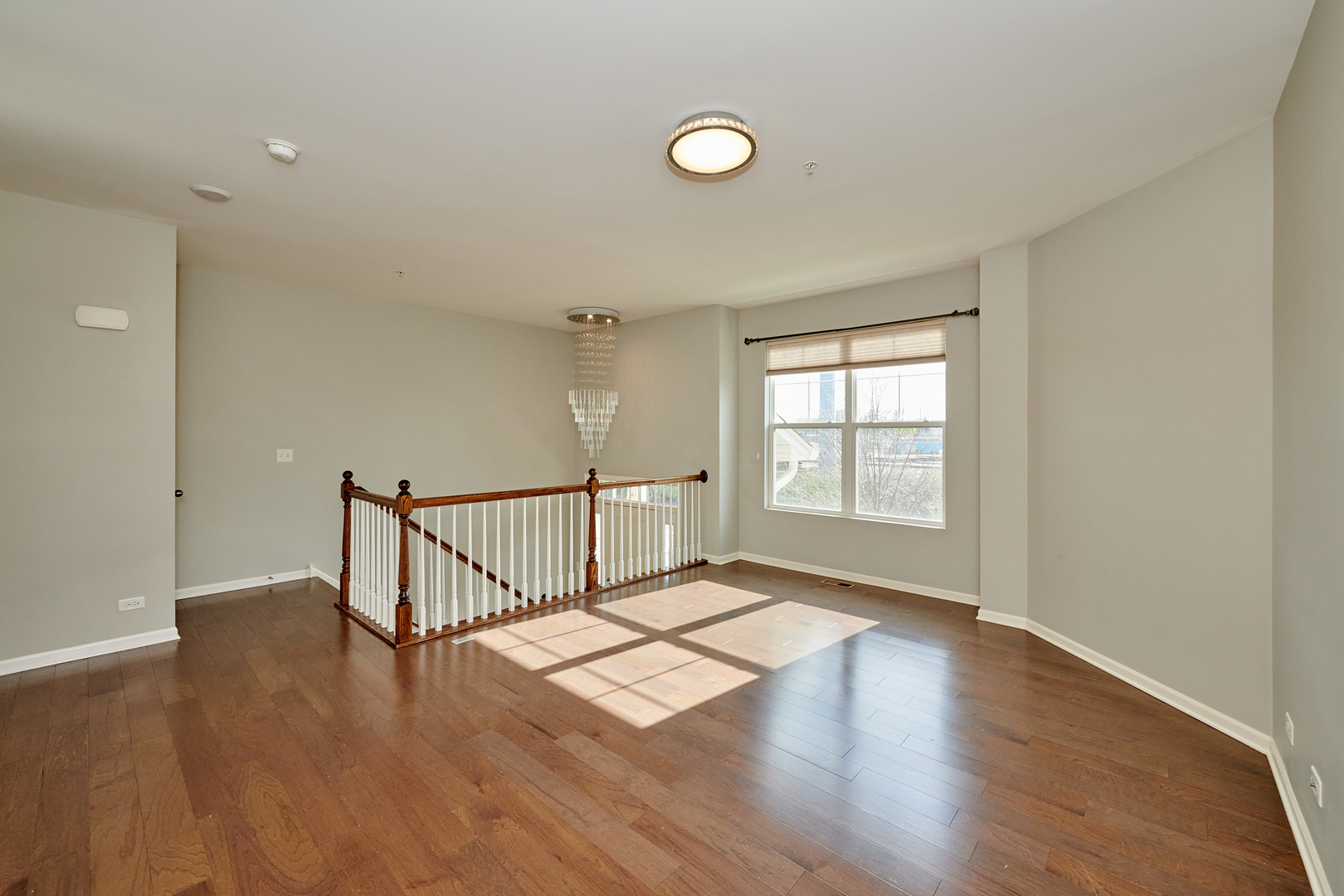 1100 Evergreen Avenue, Des Plaines, IL