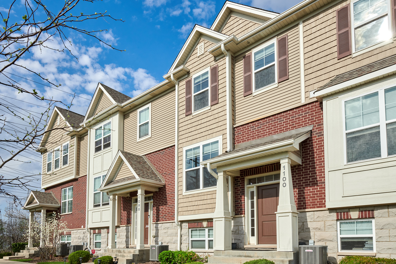 1100 Evergreen Avenue, Des Plaines, IL