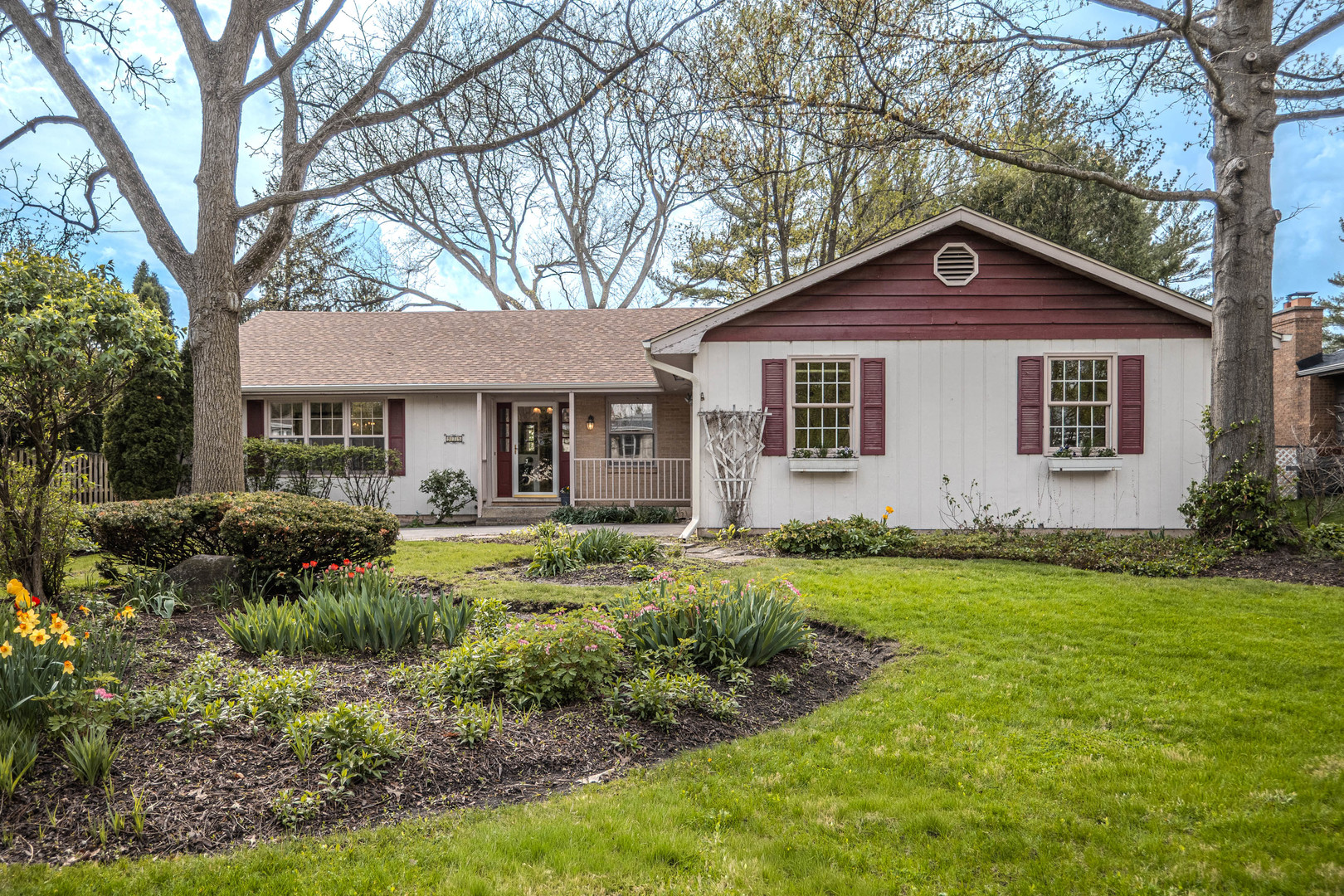 915 S JEFFERSON Street, Batavia, IL