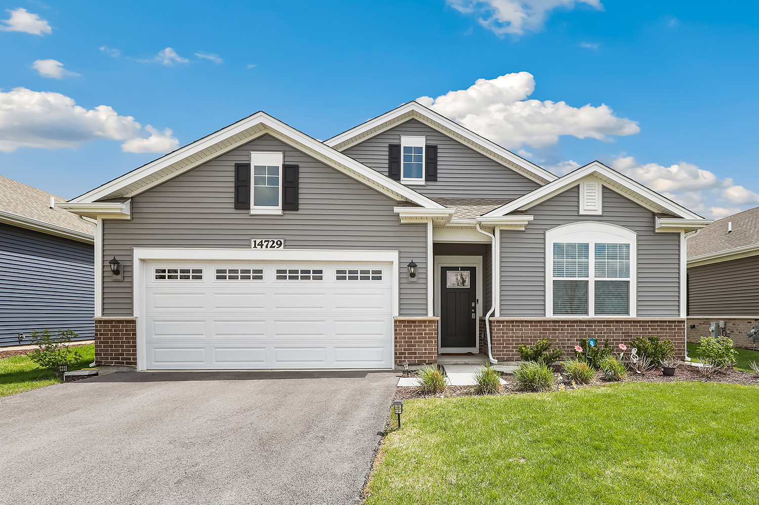 14729 S Greenbriar Drive, Plainfield, IL