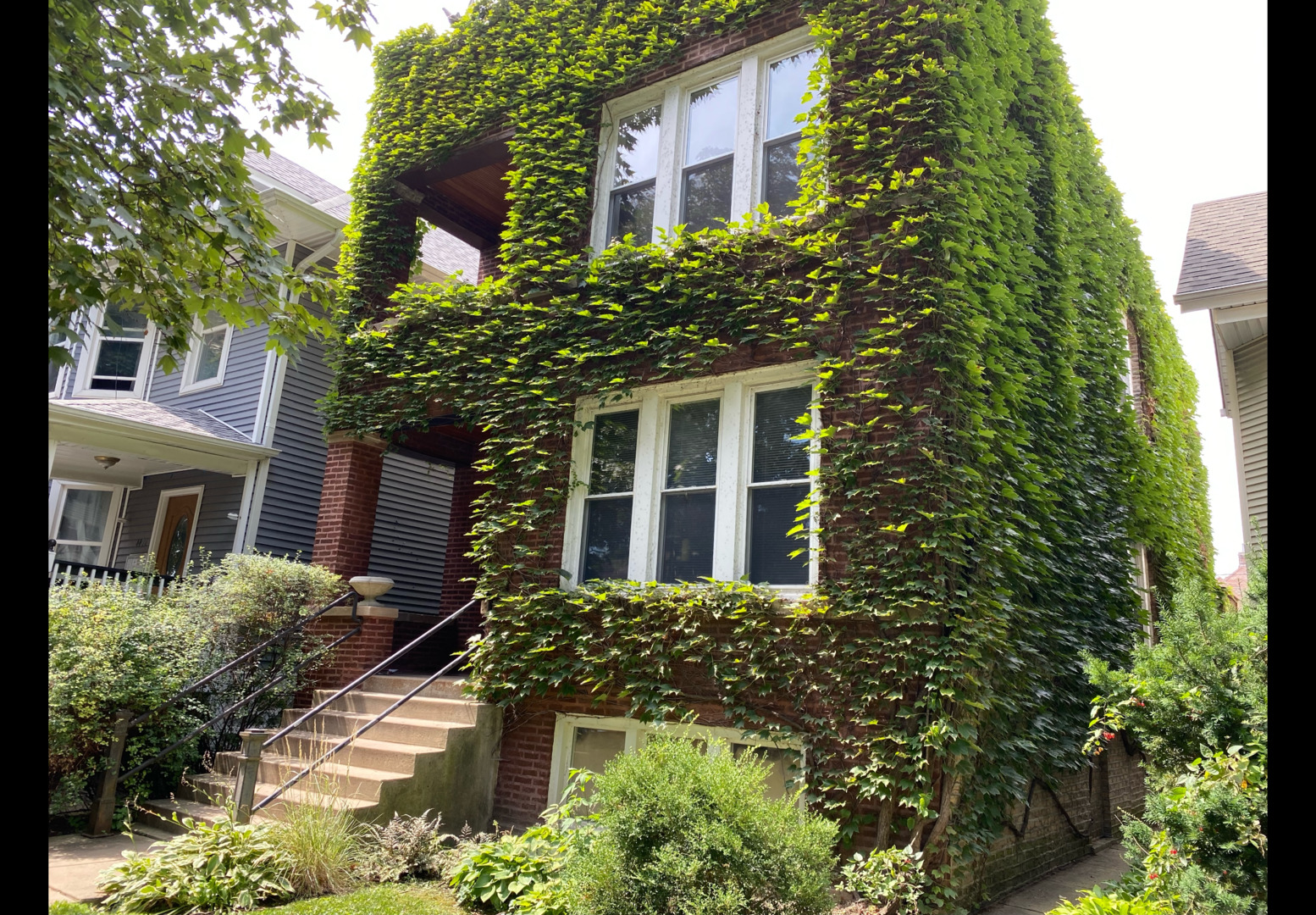 4430 N Spaulding Avenue, Chicago, IL