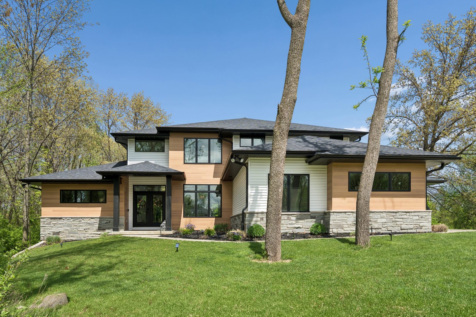 600 W 6th St Court, Coal Valley, IL