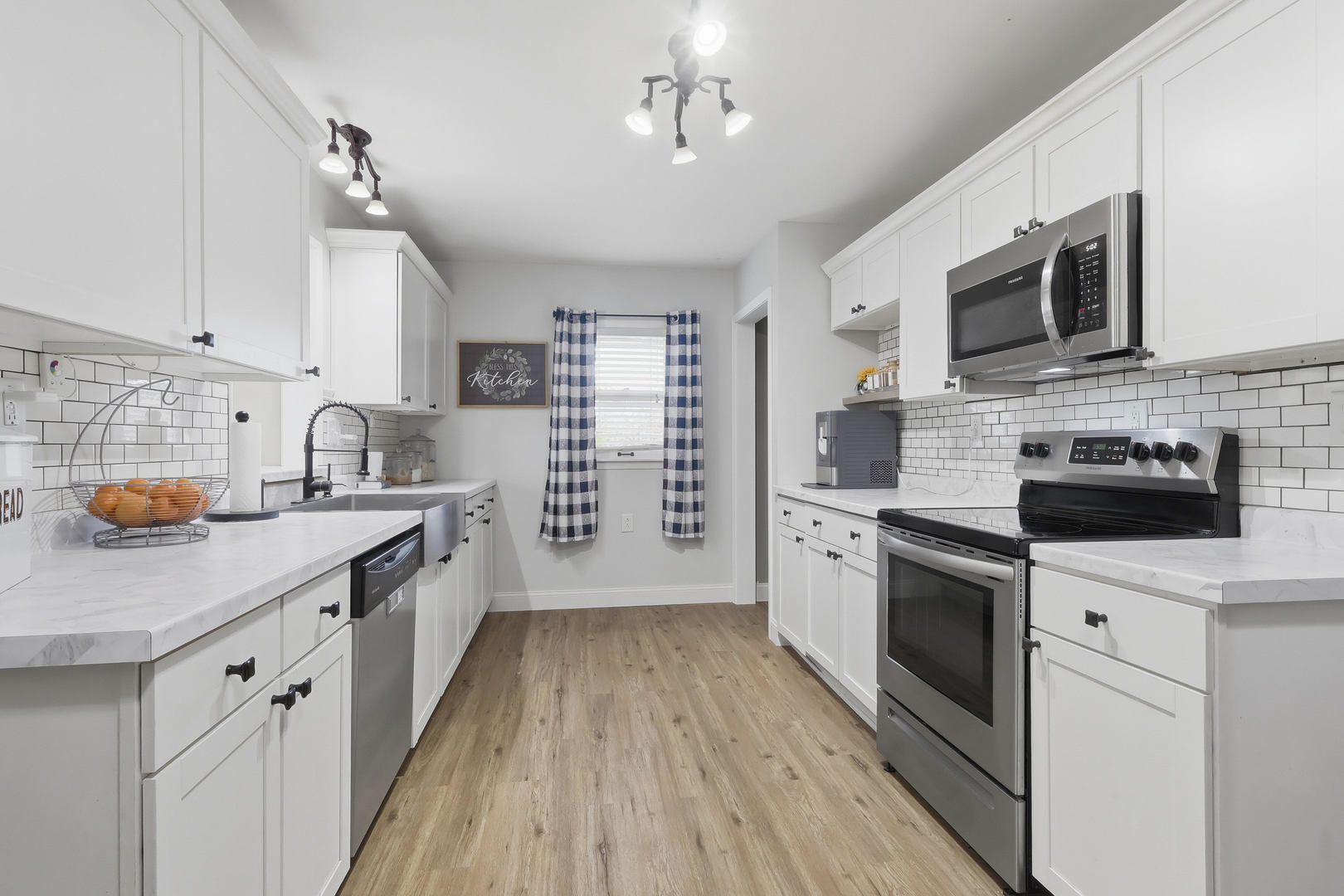 109 5th Avenue, Colona, IL