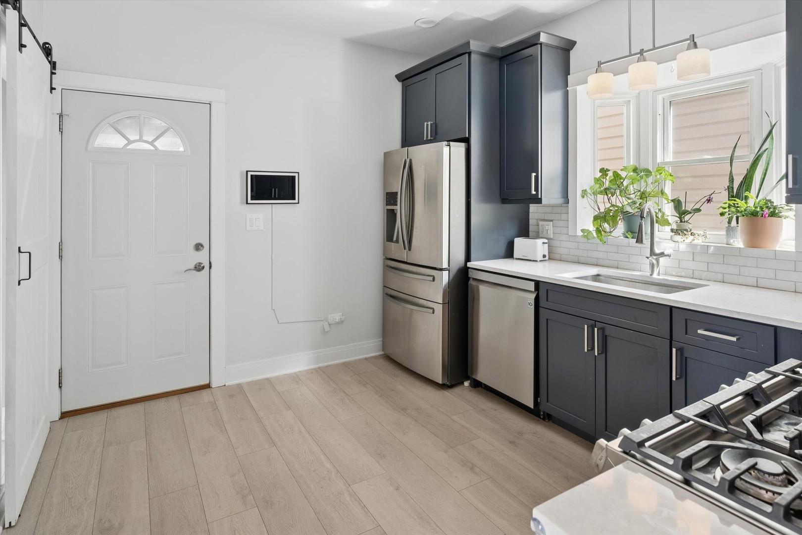 4826 W Pensacola Avenue, Chicago, IL