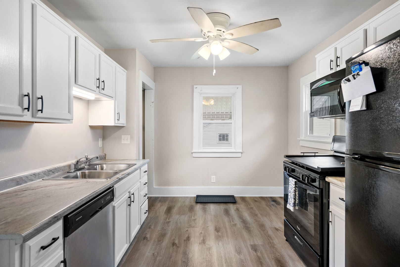 417 9th Street, Silvis, IL