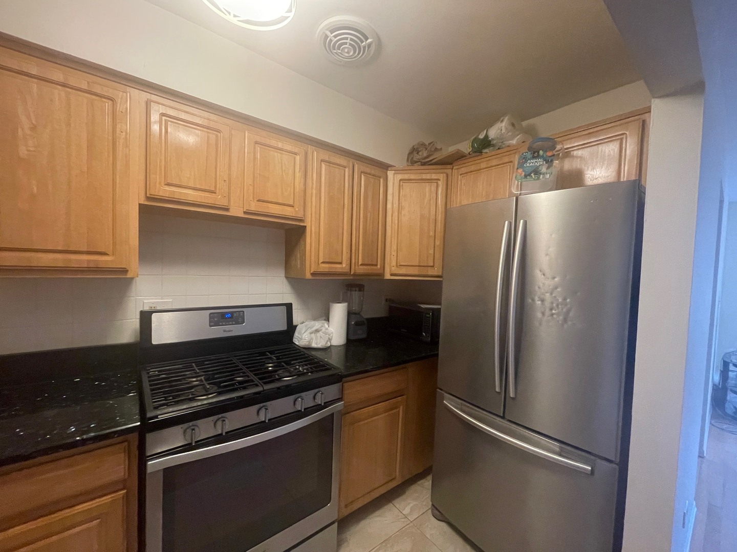 7306 N WINCHESTER Avenue #205, Chicago, IL