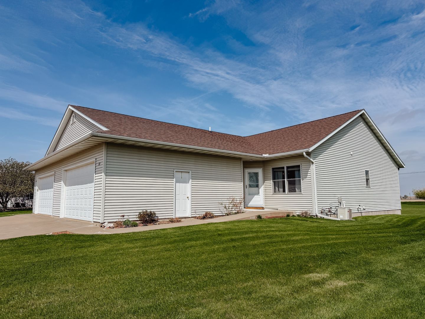 712 W St Joseph Street, Preston, IA