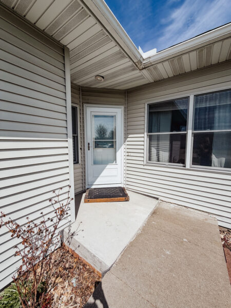 712 W St Joseph Street, Preston, IA