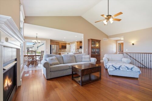 10372 Lyonheart Lane, Bloomington, IL