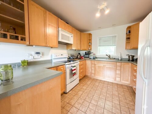 1533 Crabtree Lane, Deerfield, IL