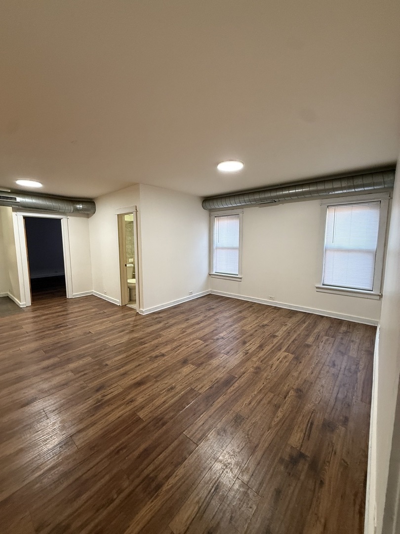 5400 S Harper Avenue #204, Chicago, IL