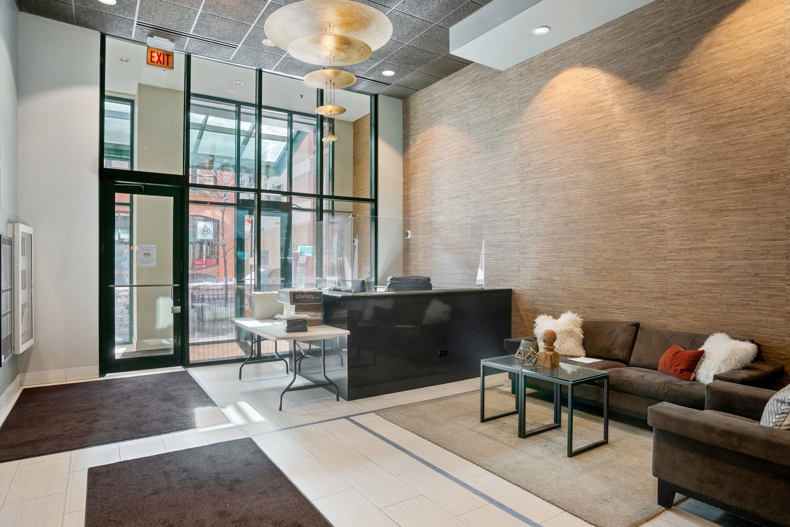 400 W Ontario Street #608, Chicago, IL