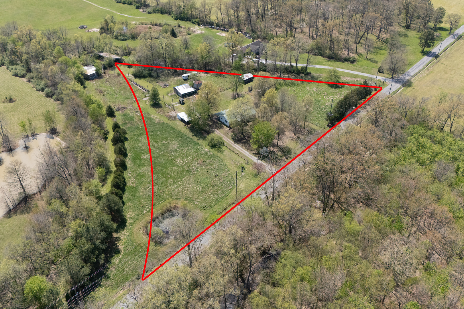 13849 Mustang Road, Marion, IL