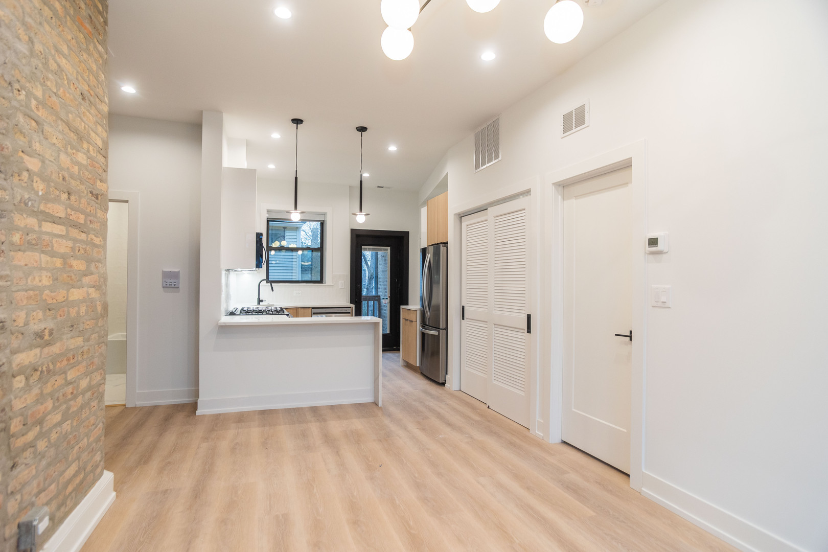 3251 W Belden Avenue #3W, Chicago, IL