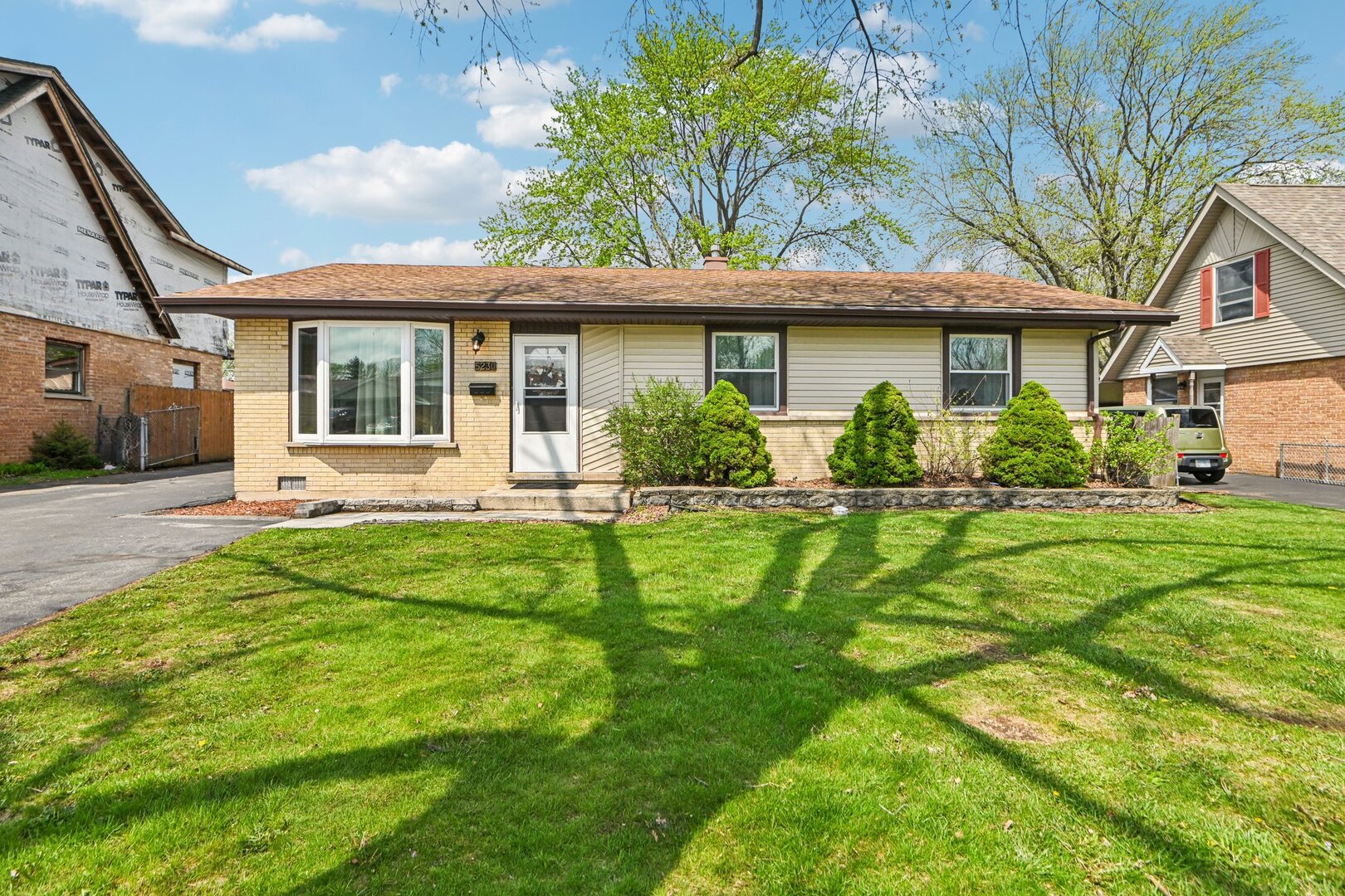 5230 PARK Lane, Crestwood, IL