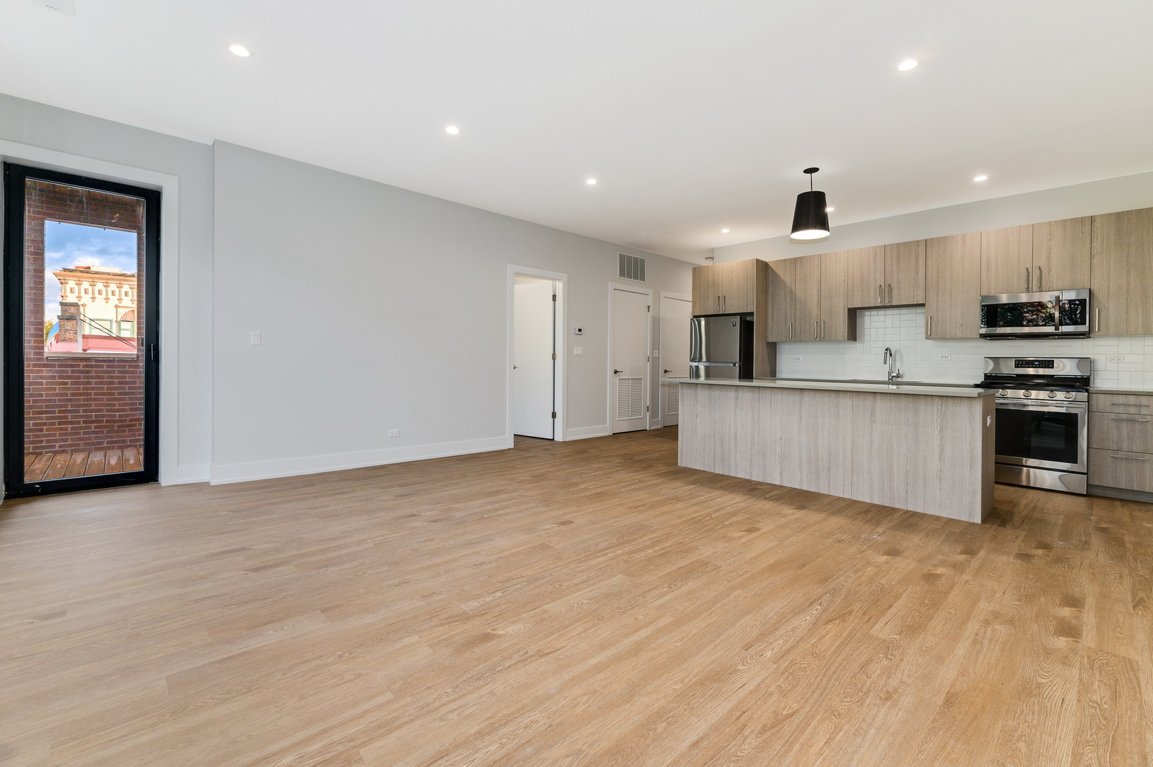 1807 W Division Street #301, Chicago, IL