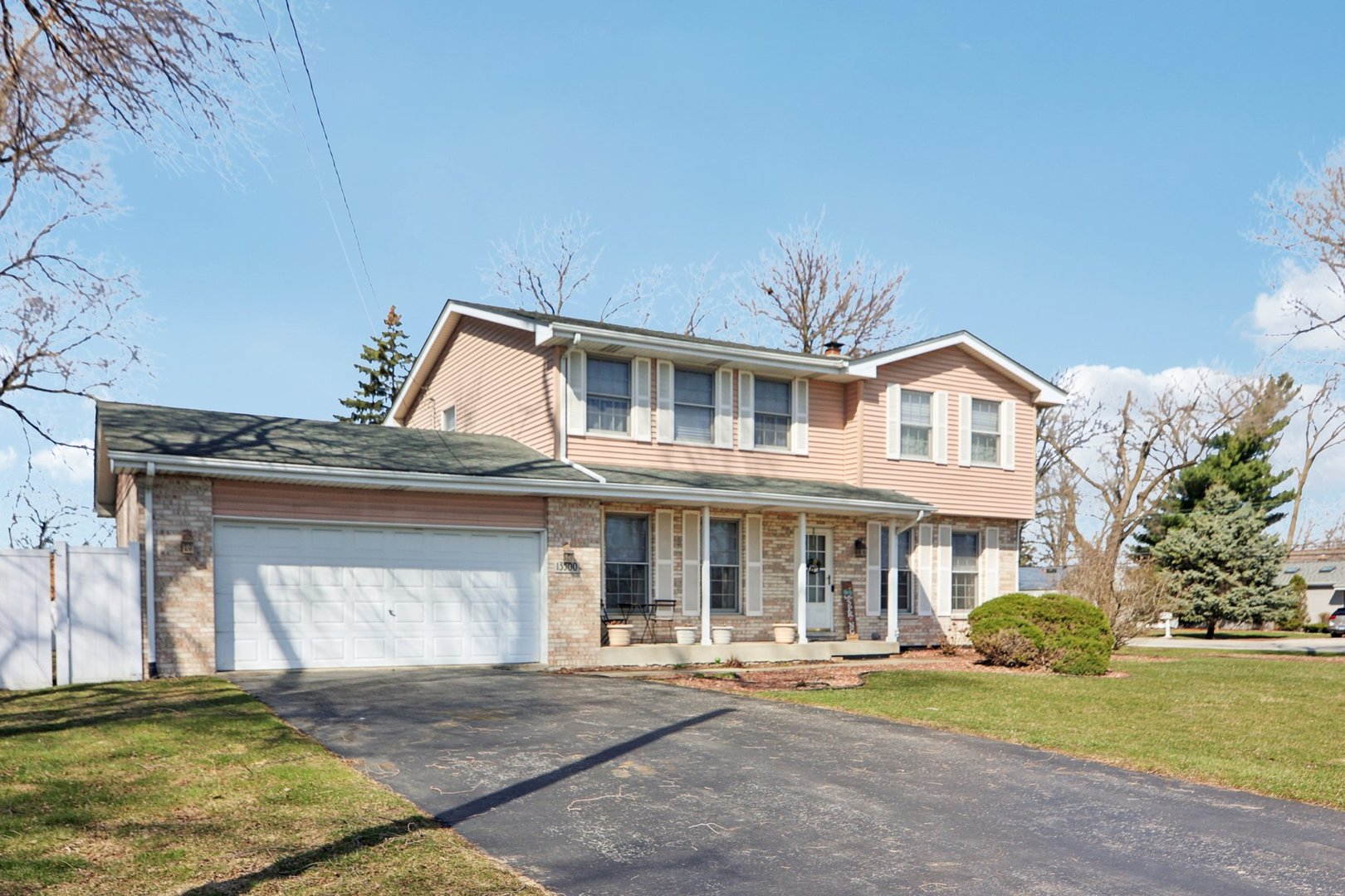 13500 Lavergne Avenue, Crestwood, IL