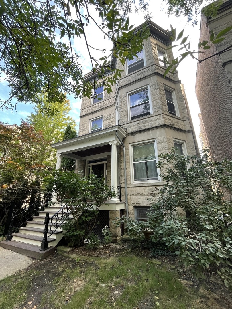 3727 N LAKEWOOD Avenue #1, Chicago, IL