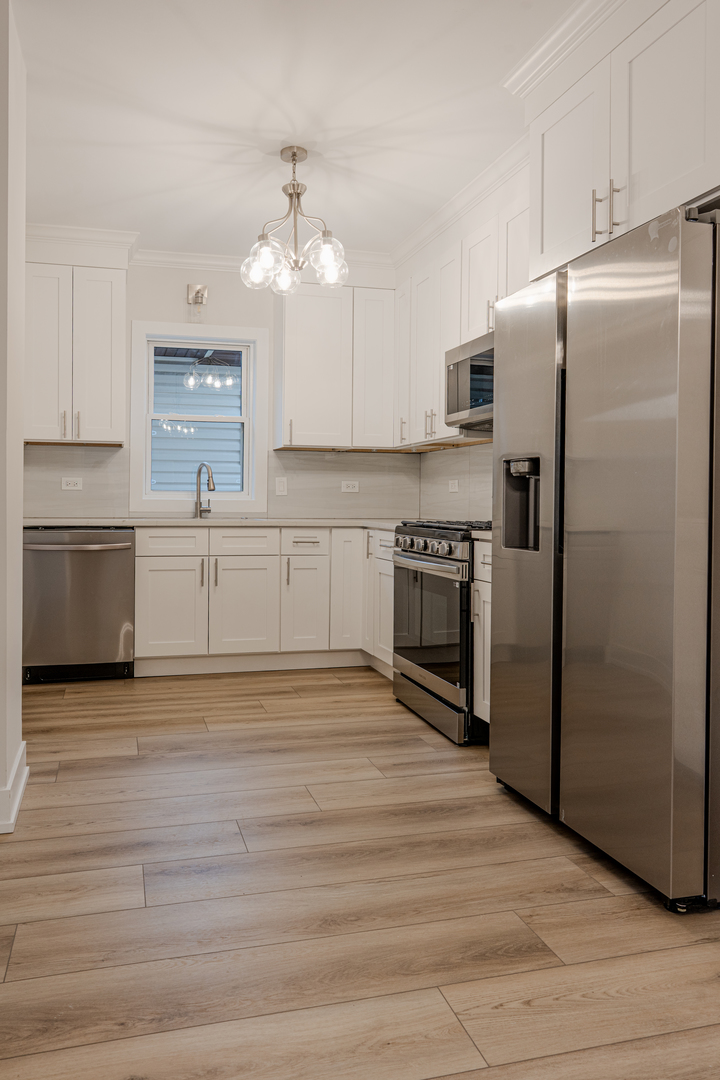 3510 N Oketo Avenue, Chicago, IL