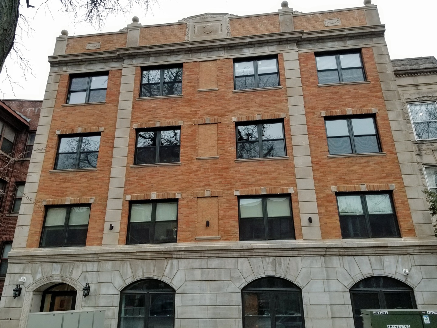 5240 N Winthrop Avenue #412, Chicago, IL