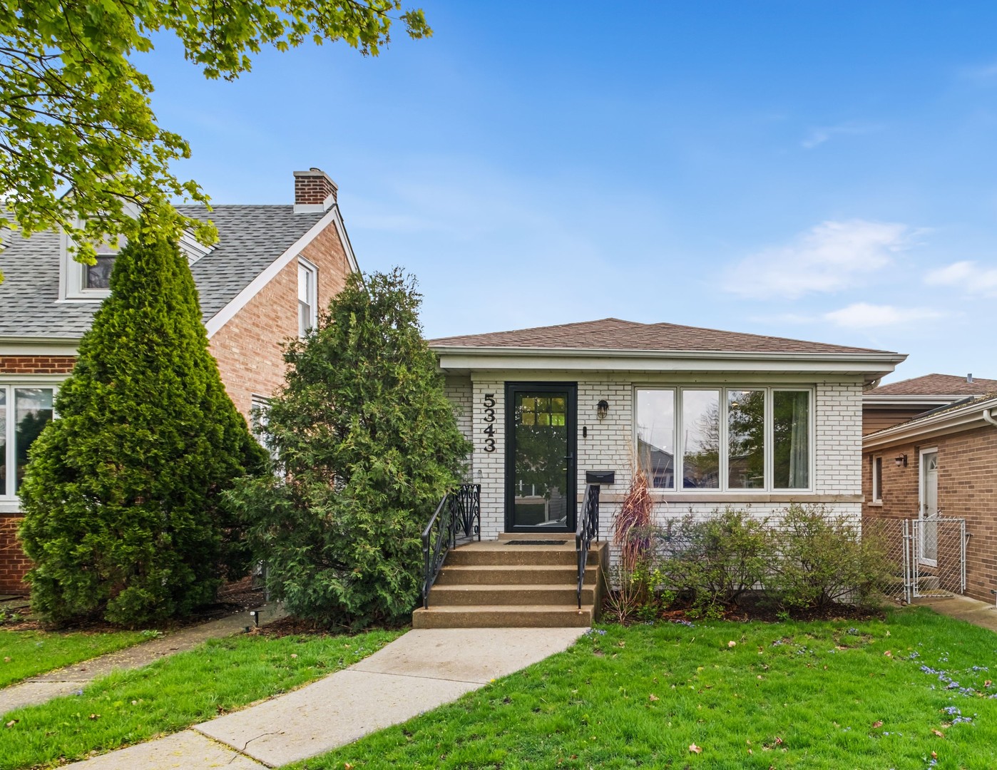 5343 N Moody Avenue, Chicago, IL