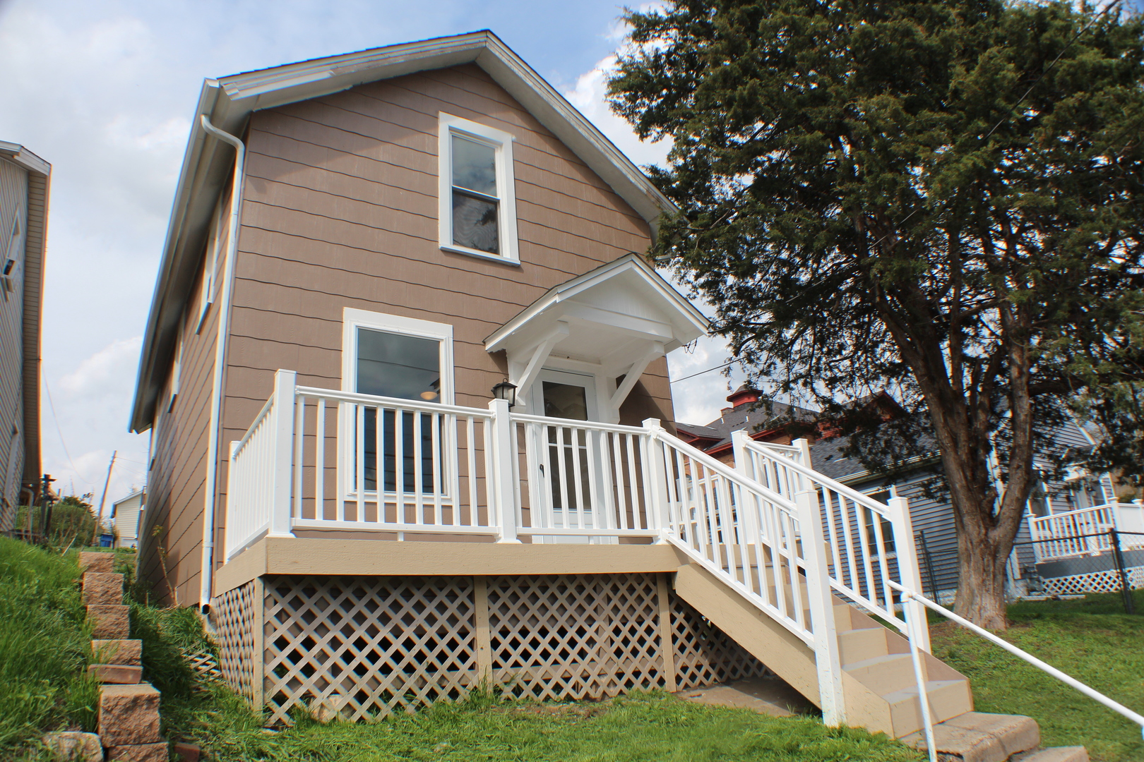 2118 E 12th Street, Davenport, IA