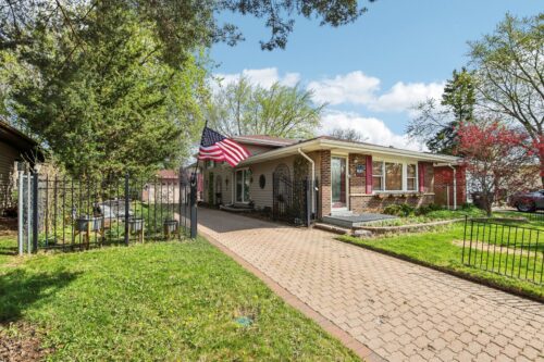 2176 N Westmoreland Drive, Palatine, IL