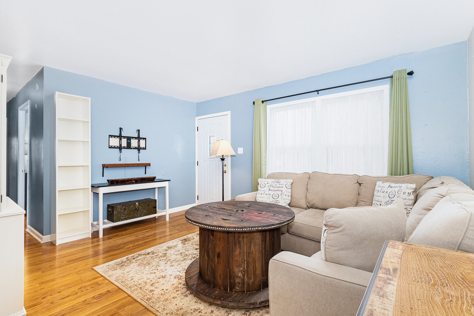 531 Glen Avenue, Romeoville, IL