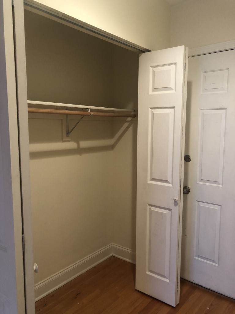 1711 W Jarvis Avenue #304, Chicago, IL