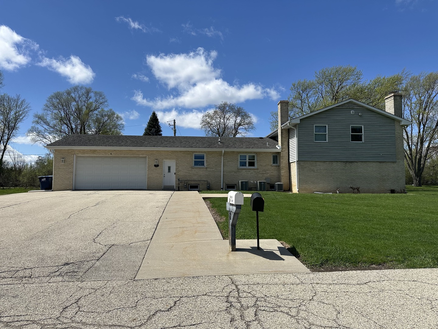 8 Gk Lane, Lincolnshire, IL