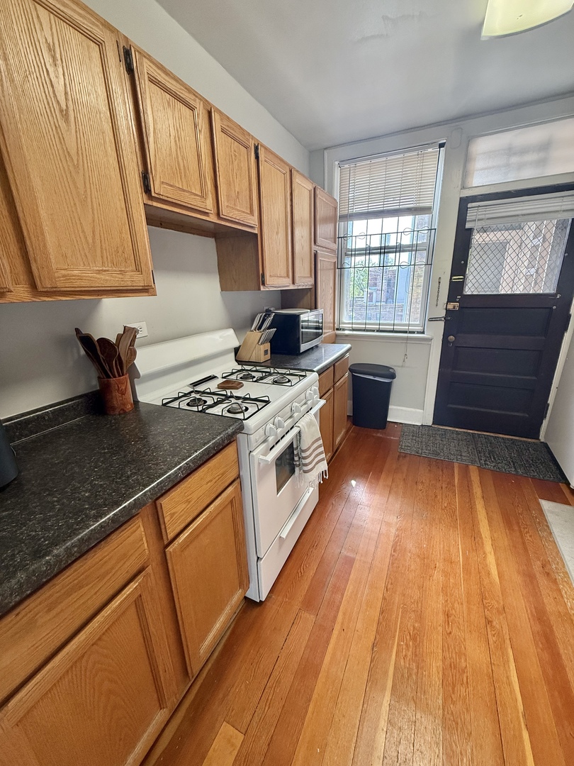 4858 N HERMITAGE Avenue #3A, Chicago, IL