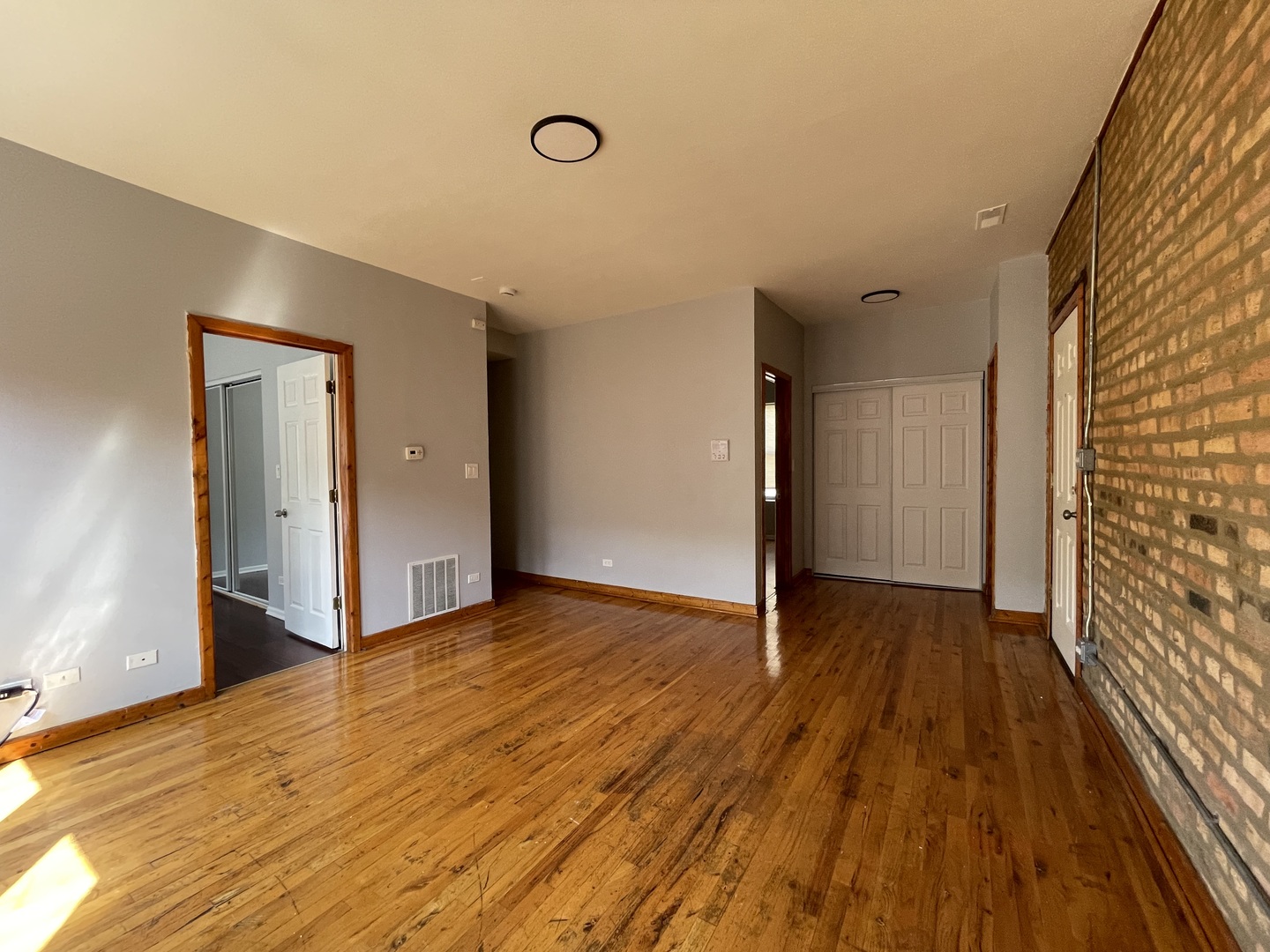 1160 N HARDING Avenue #3, Chicago, IL