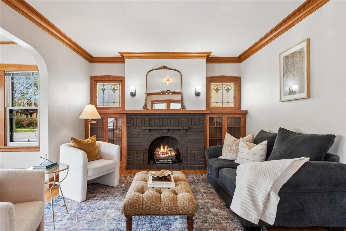 944 N Humphrey Avenue, Oak Park, IL