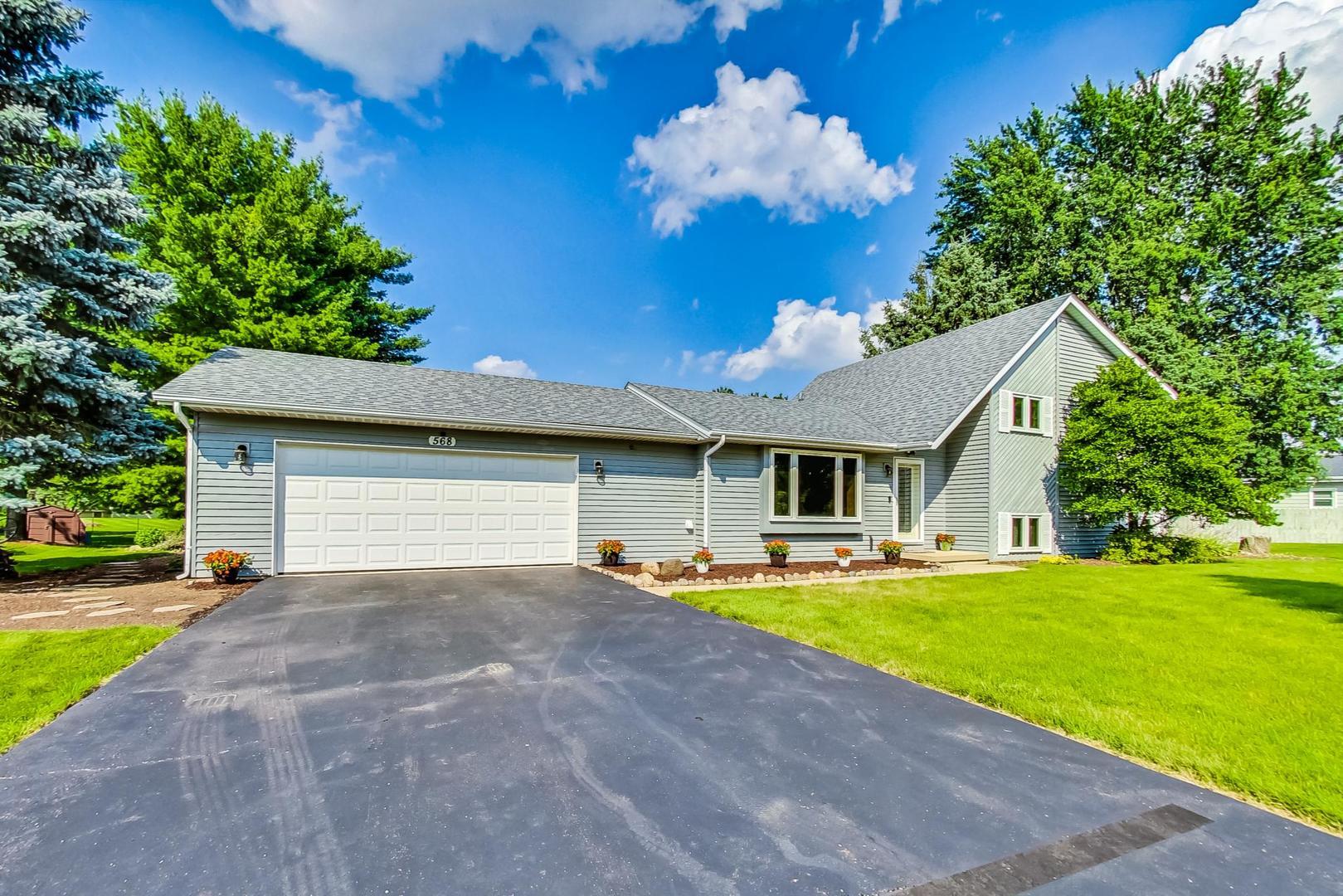 568 PAMELA Court, Gilberts, IL