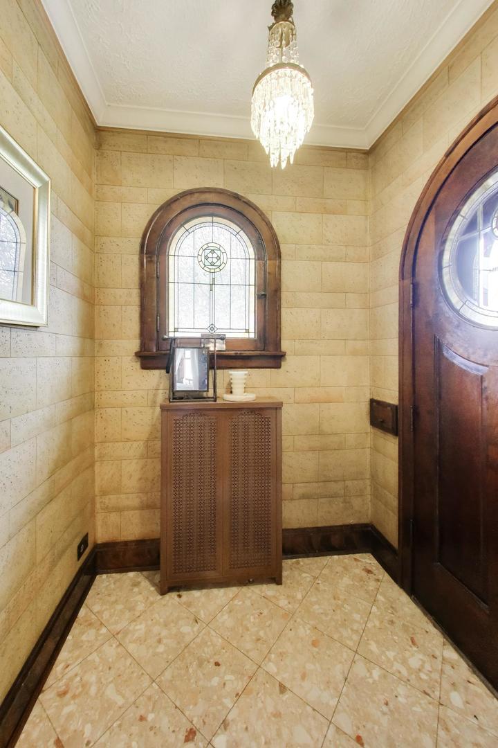 1849 N New England Avenue, Chicago, IL